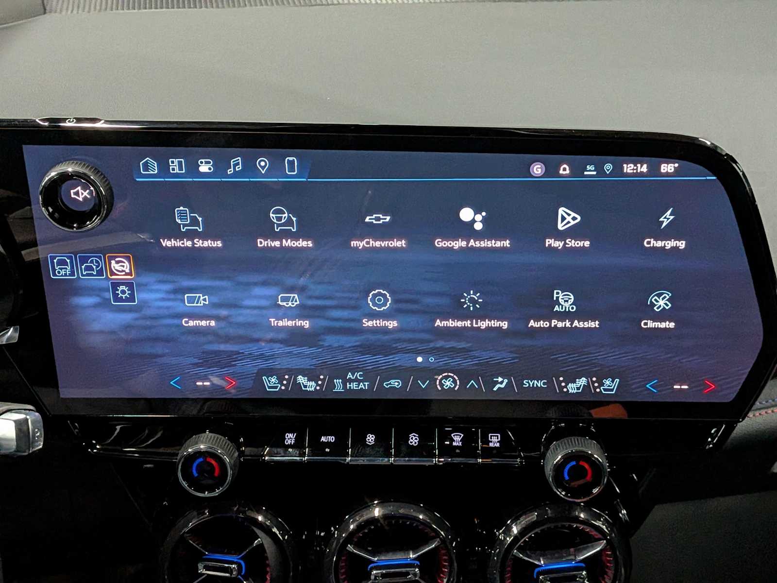 Thumbnail: 2026 Chevrolet Blazer EV - 28