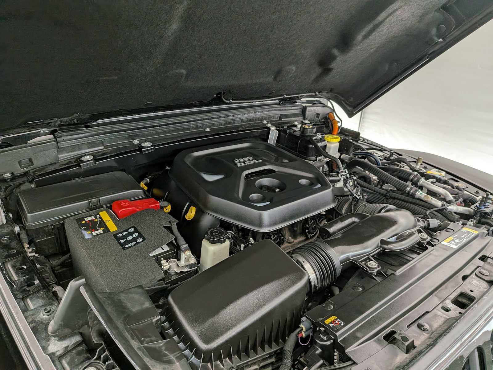 Thumbnail: 2022 Jeep Wrangler - 15