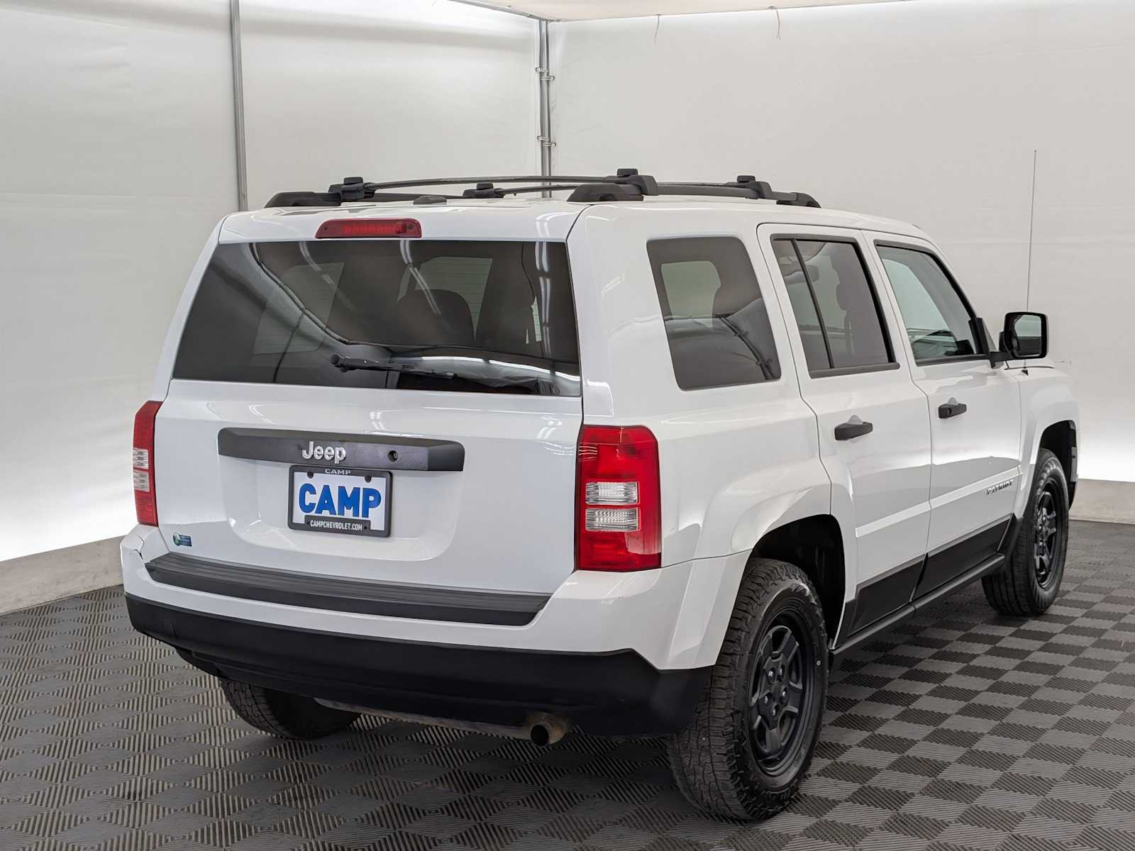Thumbnail: 2016 Jeep Patriot - 6