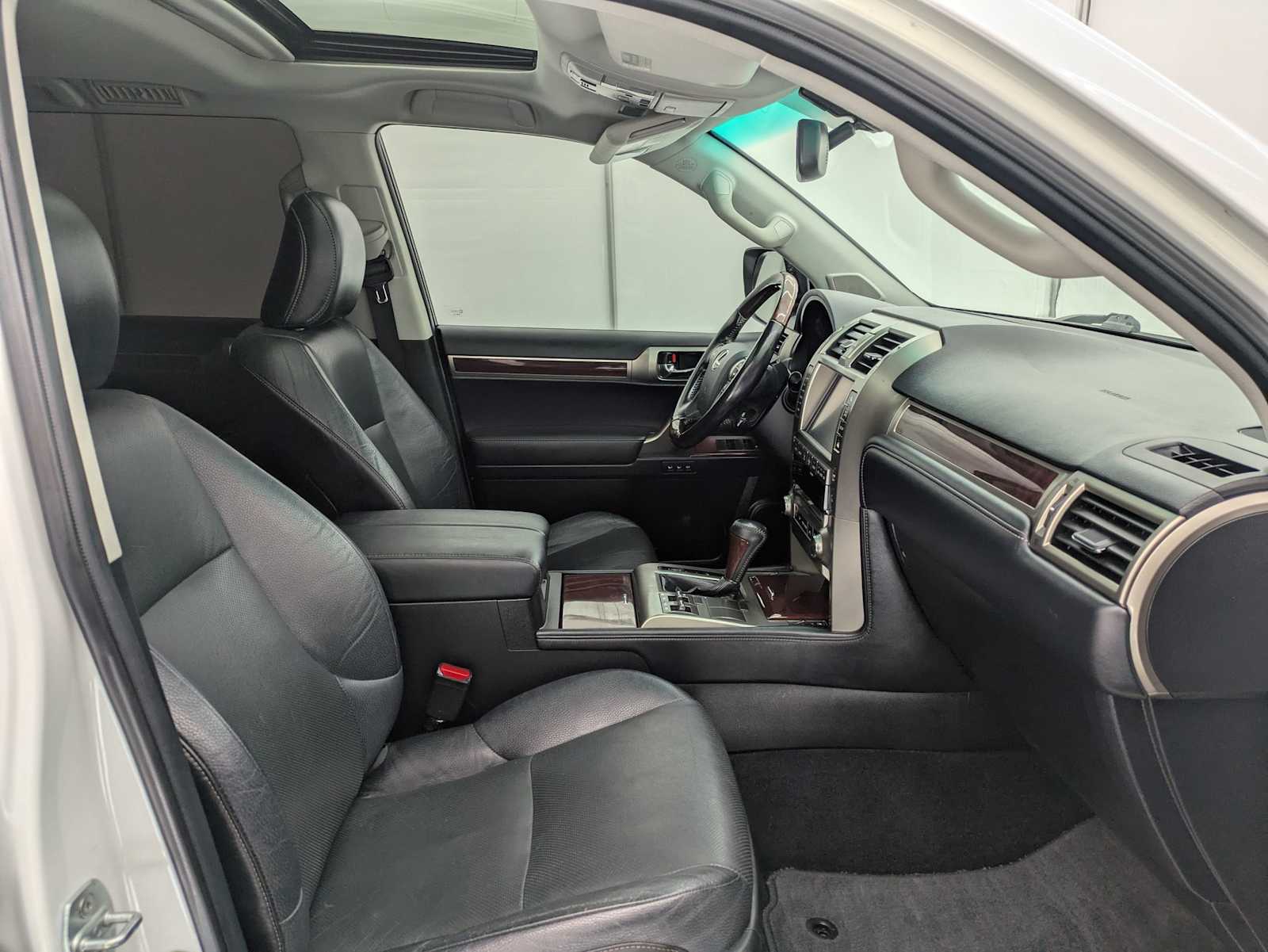 Thumbnail: 2018 Lexus GX - 22