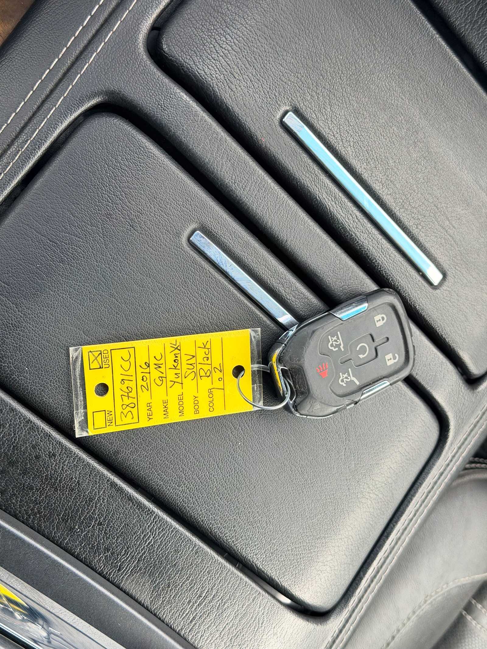 Thumbnail: 2016 GMC Yukon XL - 33