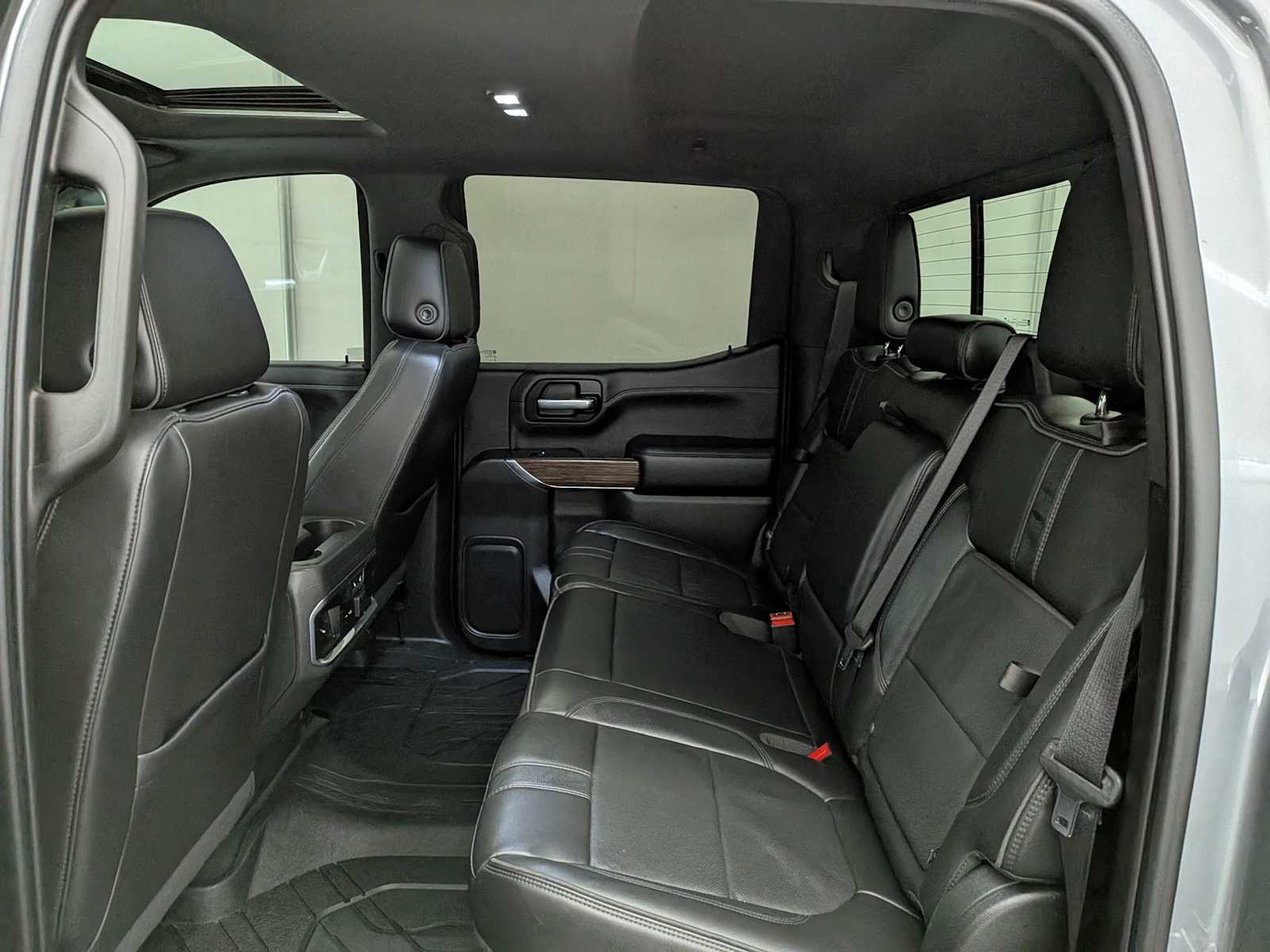 Thumbnail: 2020 Chevrolet Silverado 1500 - 23