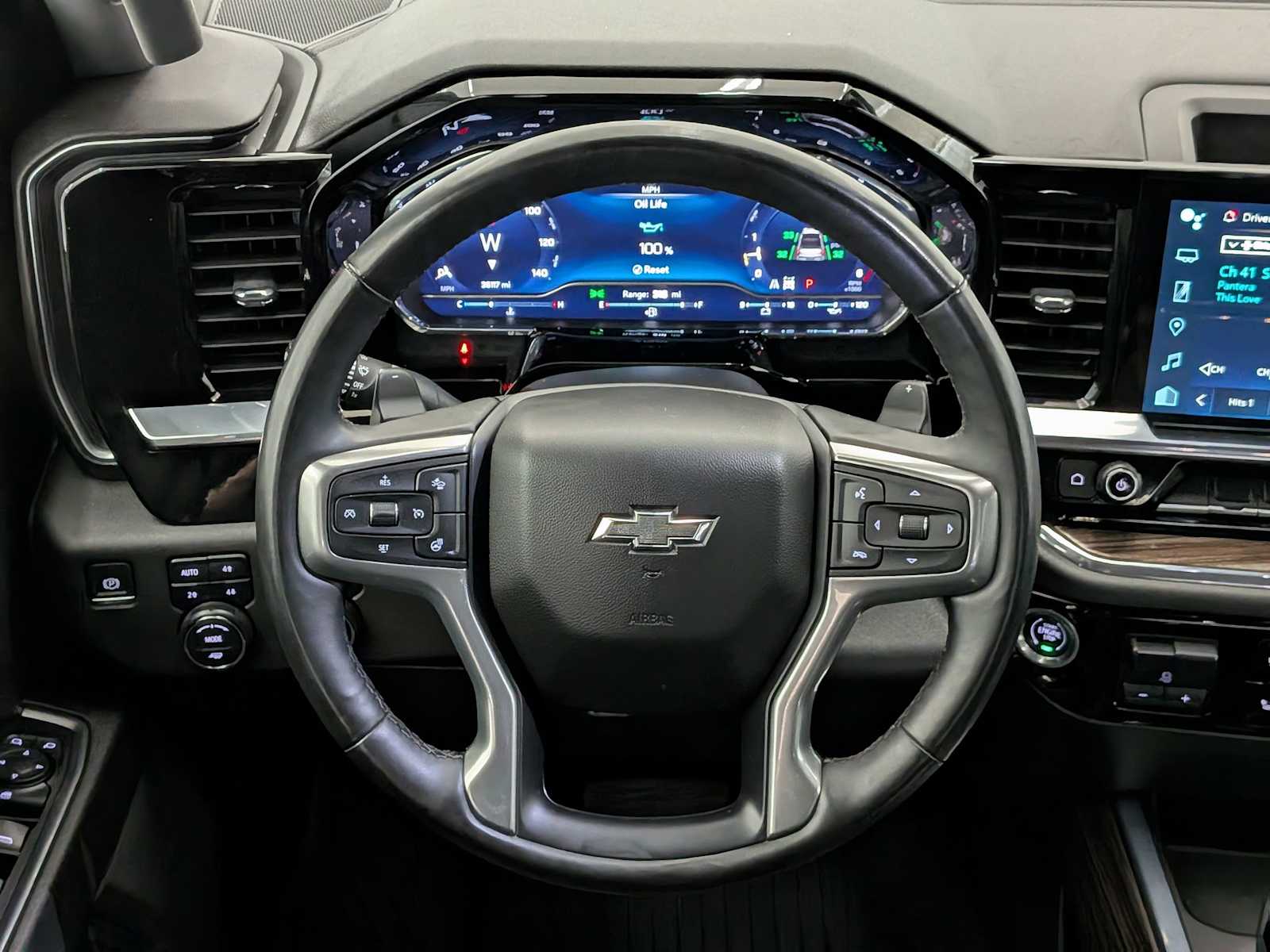 Thumbnail: 2023 Chevrolet Silverado 1500 - 25