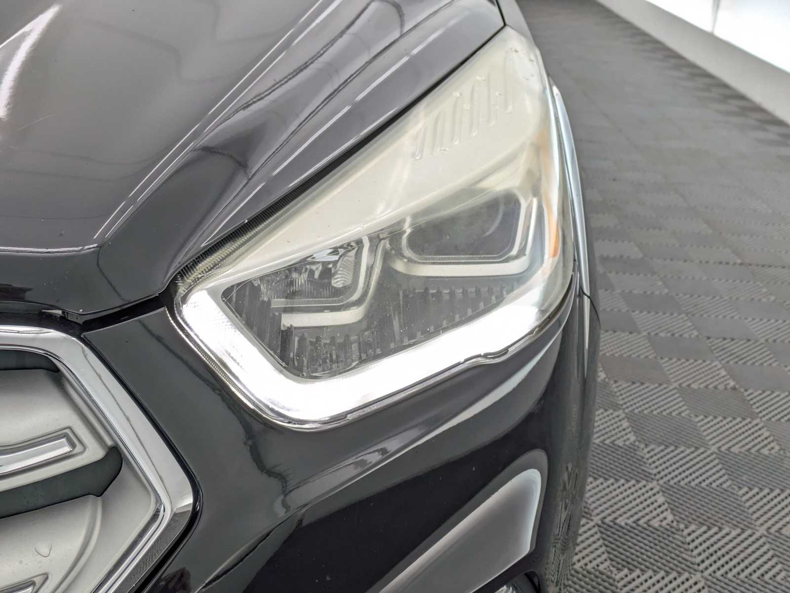 Thumbnail: 2018 Ford Escape - 10