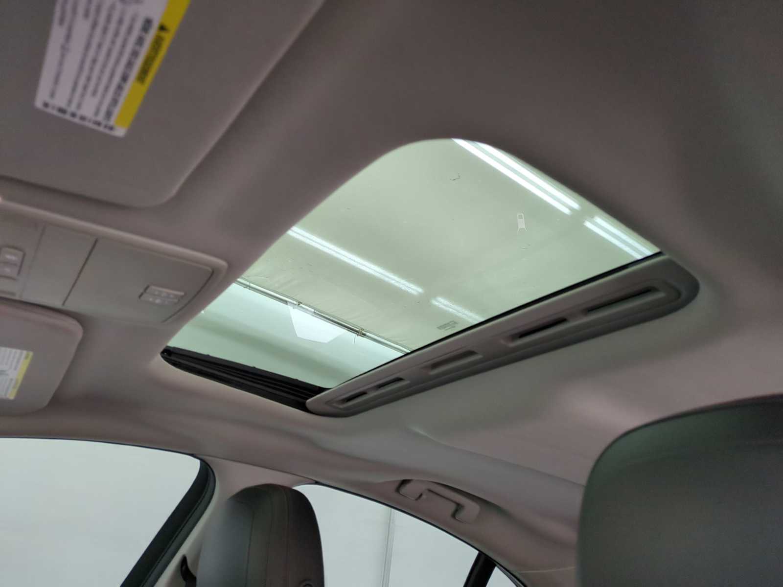 Thumbnail: 2017 Chevrolet  - 18