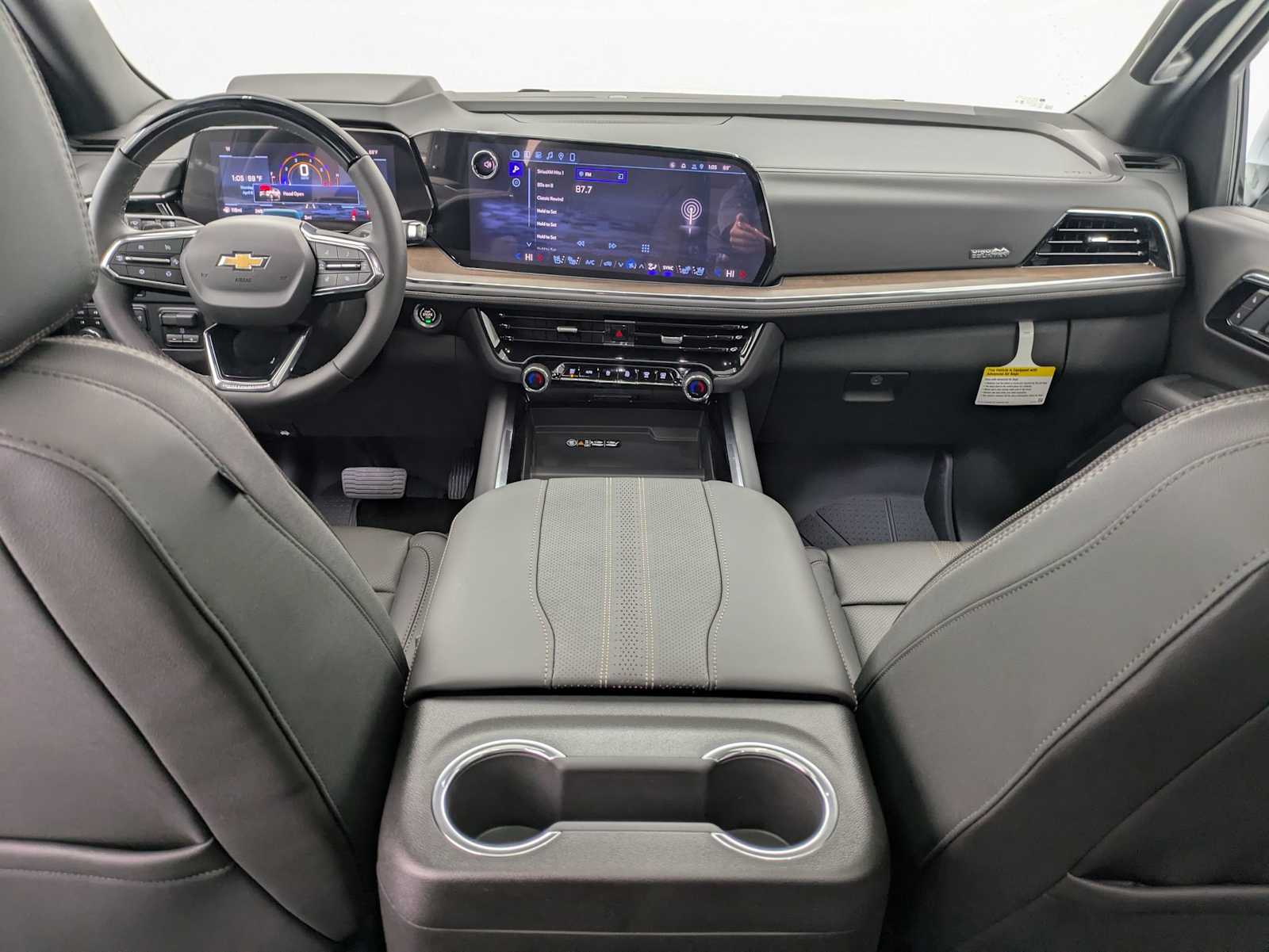 Thumbnail: 2026 Chevrolet Suburban - 16