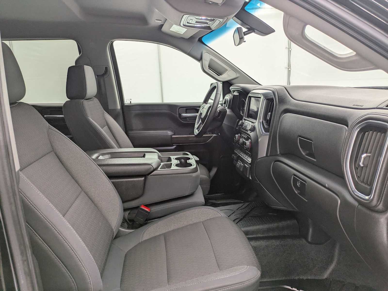 Thumbnail: 2019 Chevrolet Silverado 1500 - 23