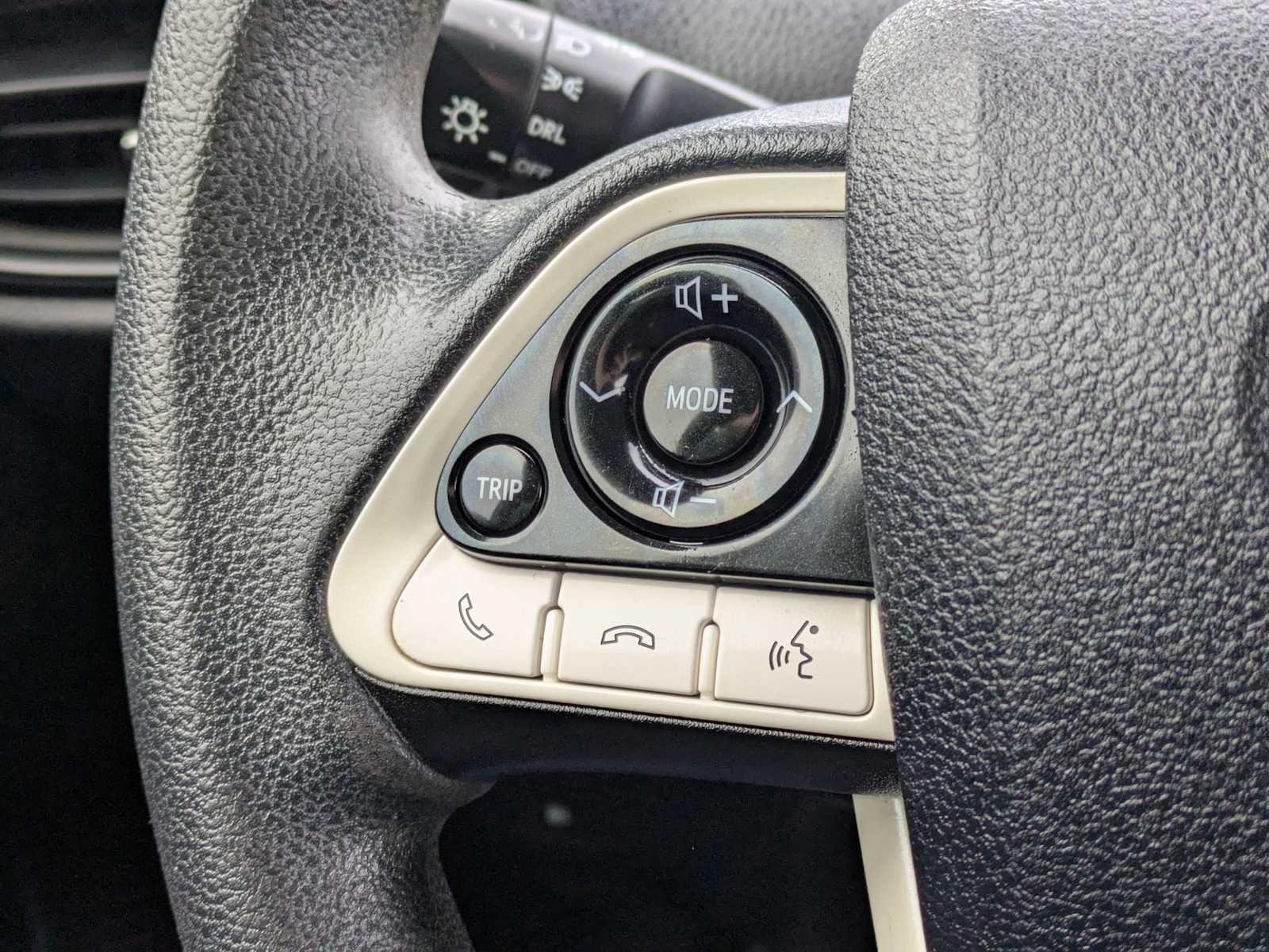 Thumbnail: 2018 Toyota Prius - 24