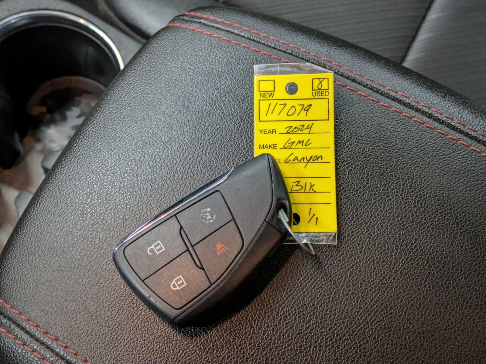 Thumbnail: 2024 GMC Canyon - 34