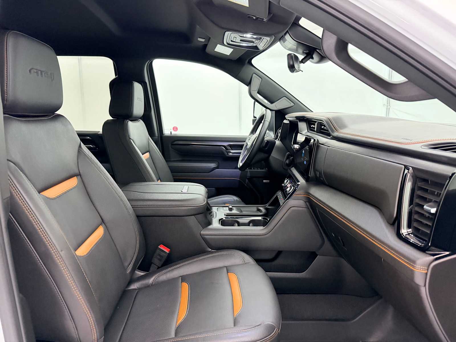 Thumbnail: 2025 GMC Sierra 2500 - 23