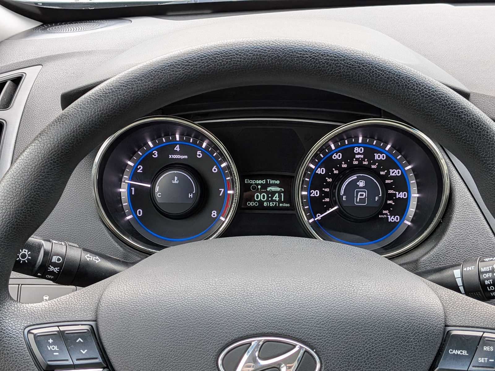 Thumbnail: 2011 Hyundai Sonata - 30