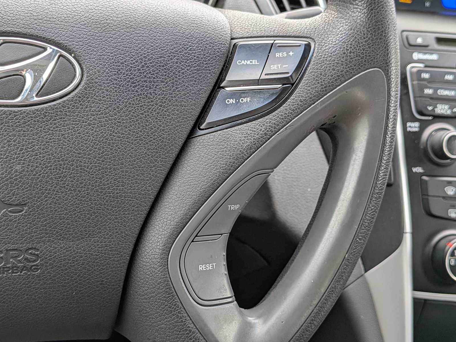 Thumbnail: 2011 Hyundai Sonata - 24