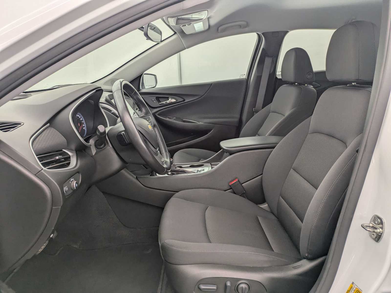 Thumbnail: 2024 Chevrolet Malibu - 18