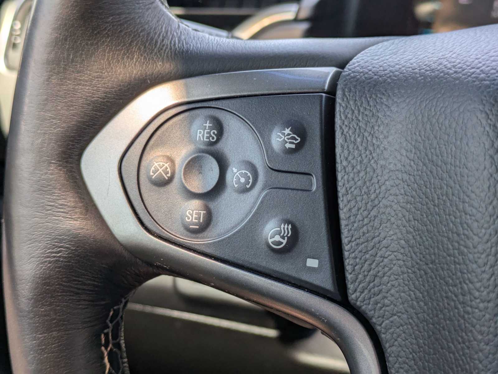 2016 Chevrolet Tahoe LTZ 26