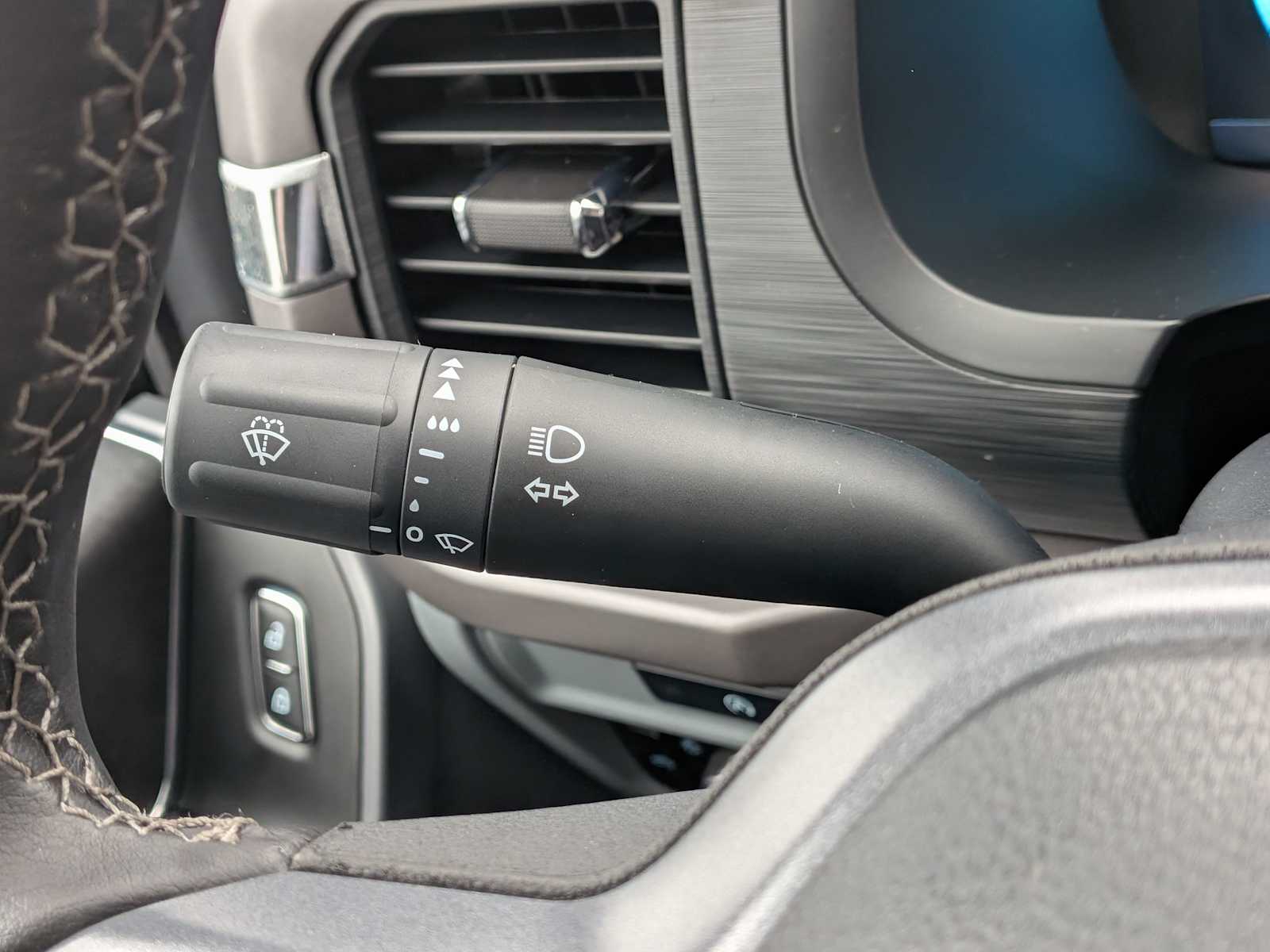 Thumbnail: 2025 Ford F-150 - 25