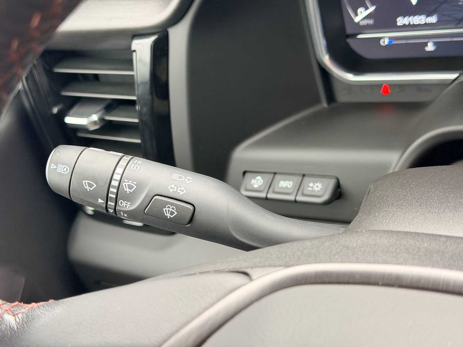 Thumbnail: 2024 GMC Sierra 2500 - 26