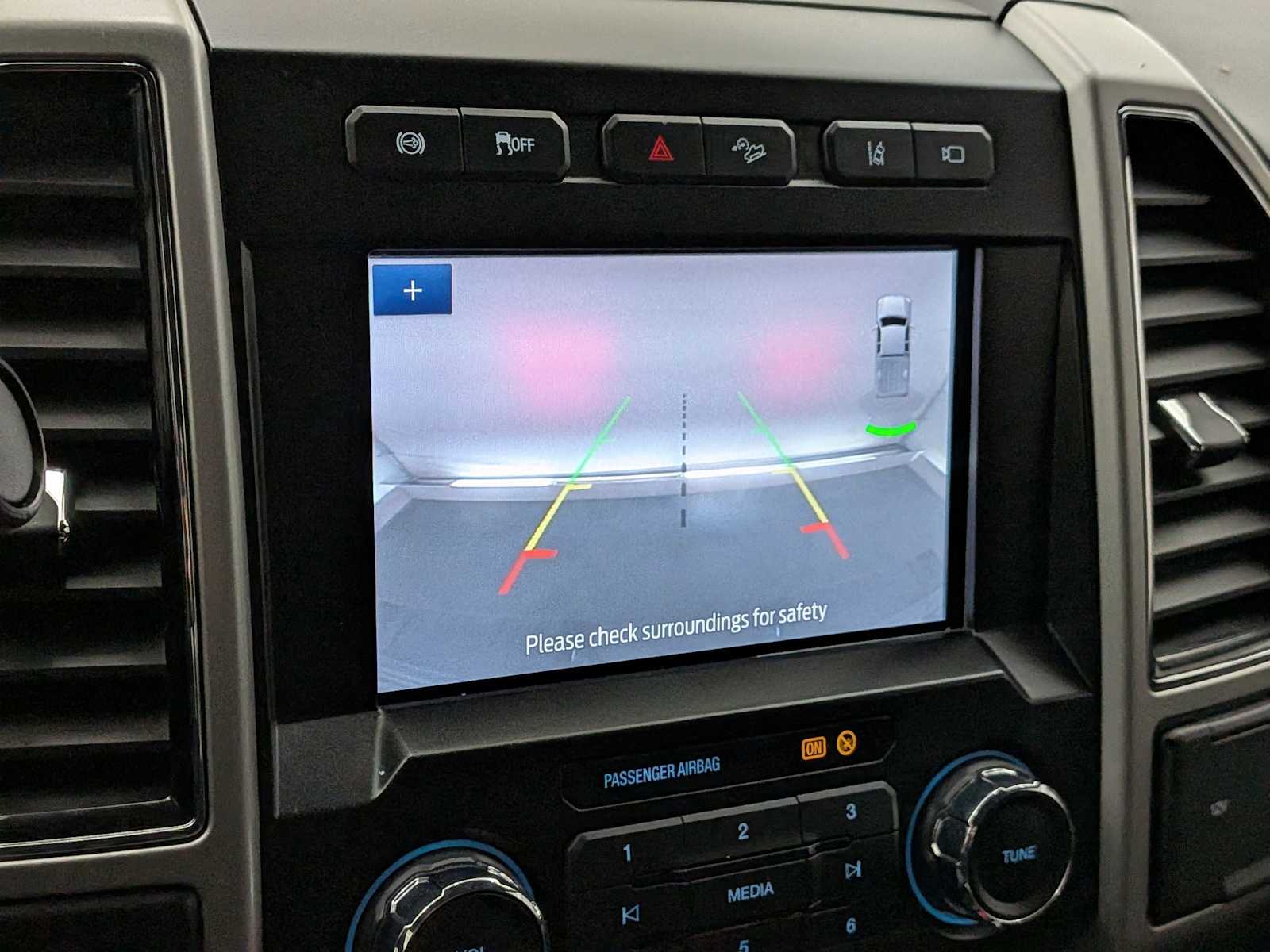 Thumbnail: 2020 Ford F-350 - 28