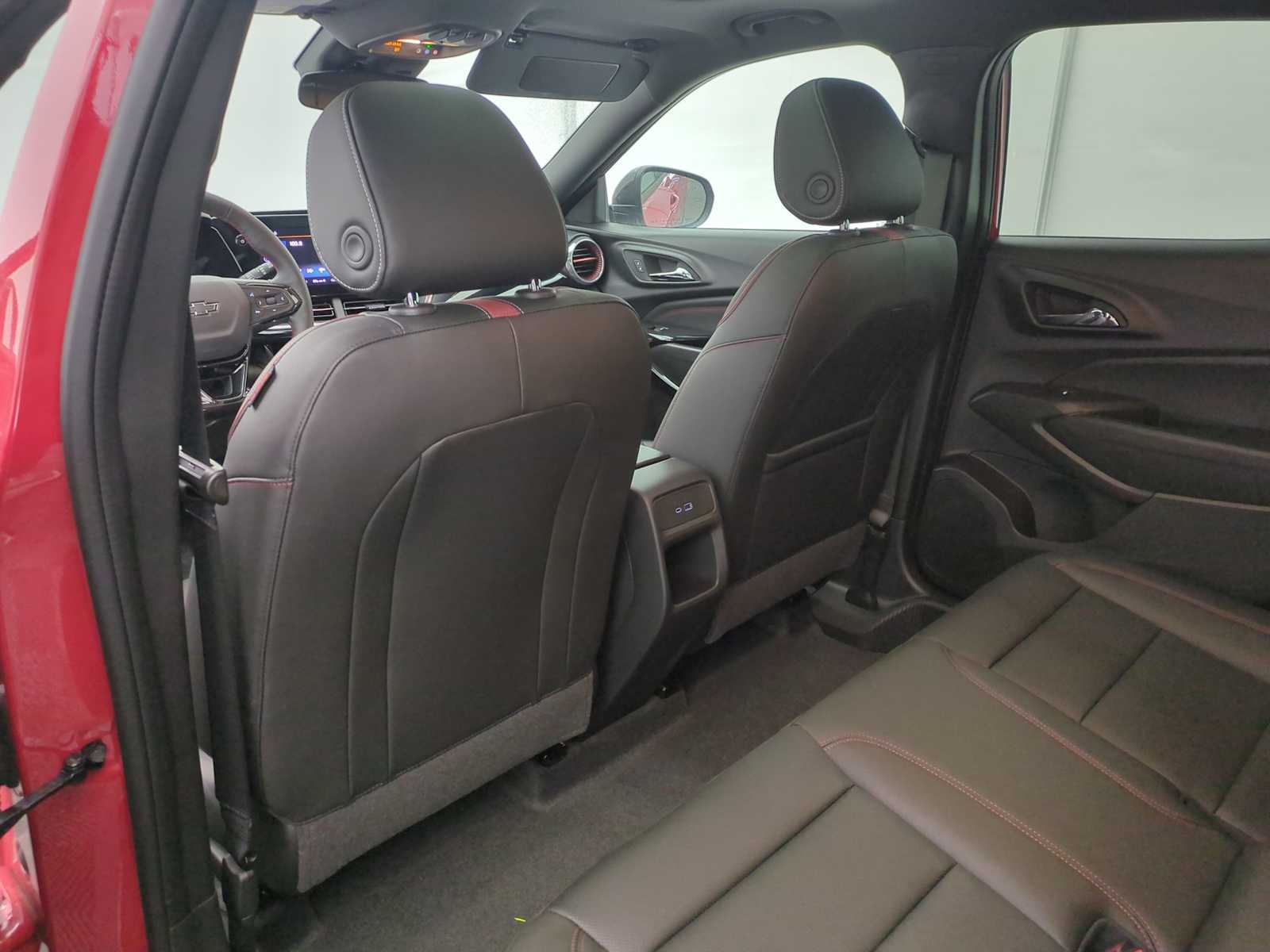 Thumbnail: 2026 Chevrolet Trax - 32