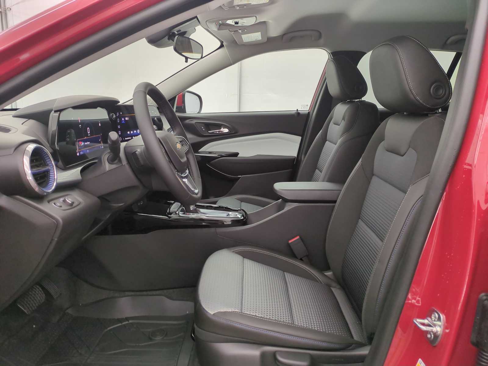 Thumbnail: 2026 Chevrolet Trax - 15