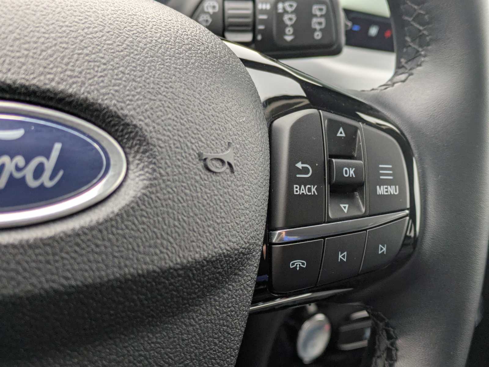 Thumbnail: 2025 Ford Escape - 25