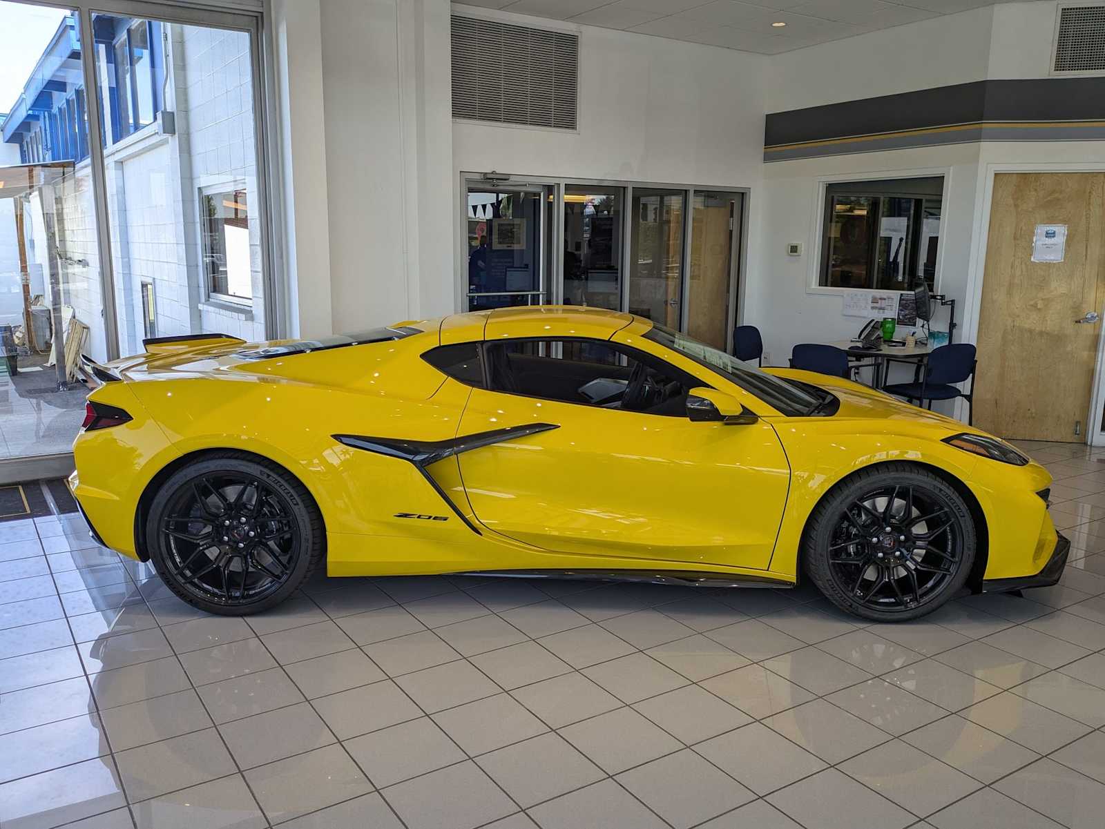 Thumbnail: 2025 Chevrolet Corvette - 6