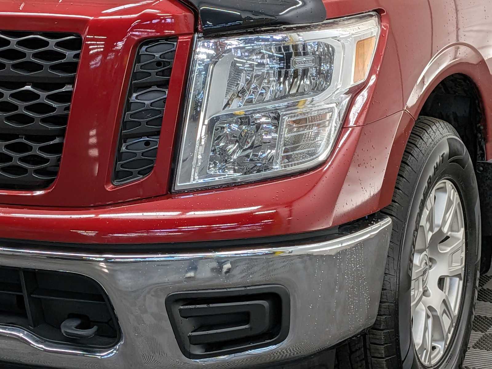 Thumbnail: 2019 Nissan Titan - 10