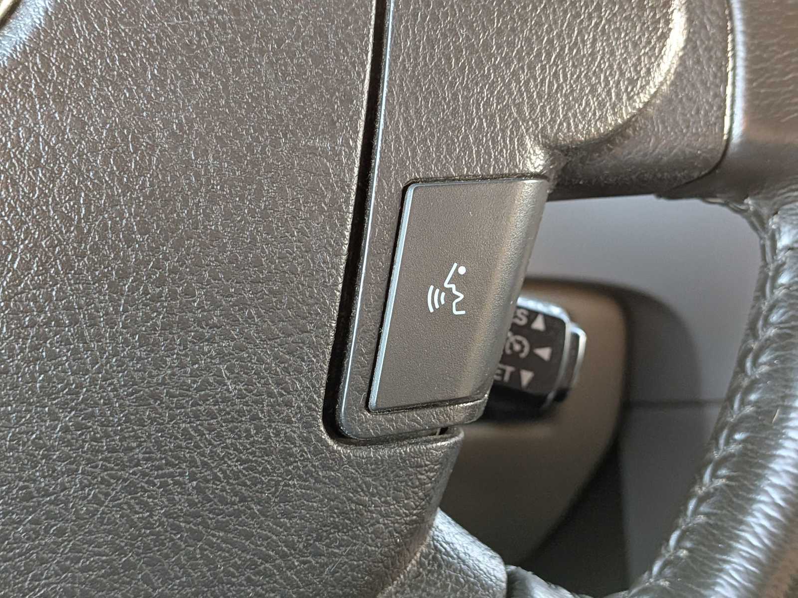 Thumbnail: 2008 Toyota Tundra - 28