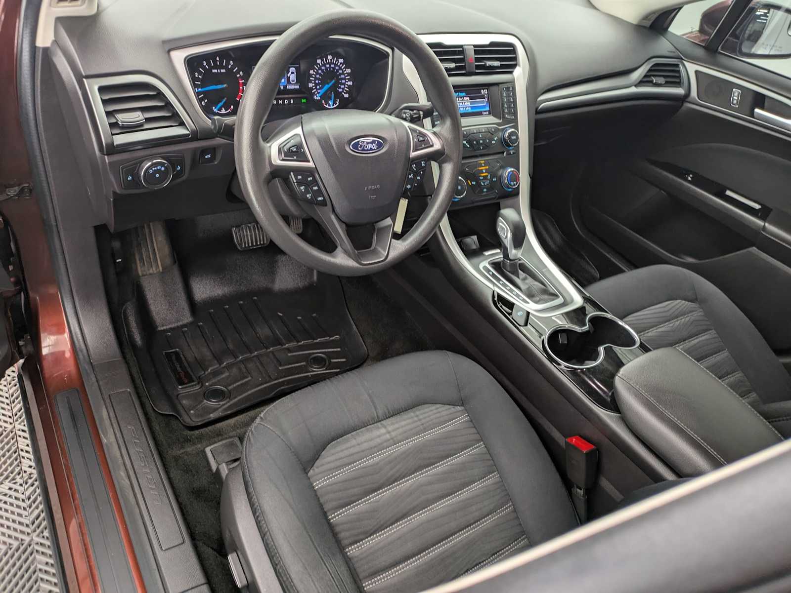 Thumbnail: 2016 Ford Fusion - 2