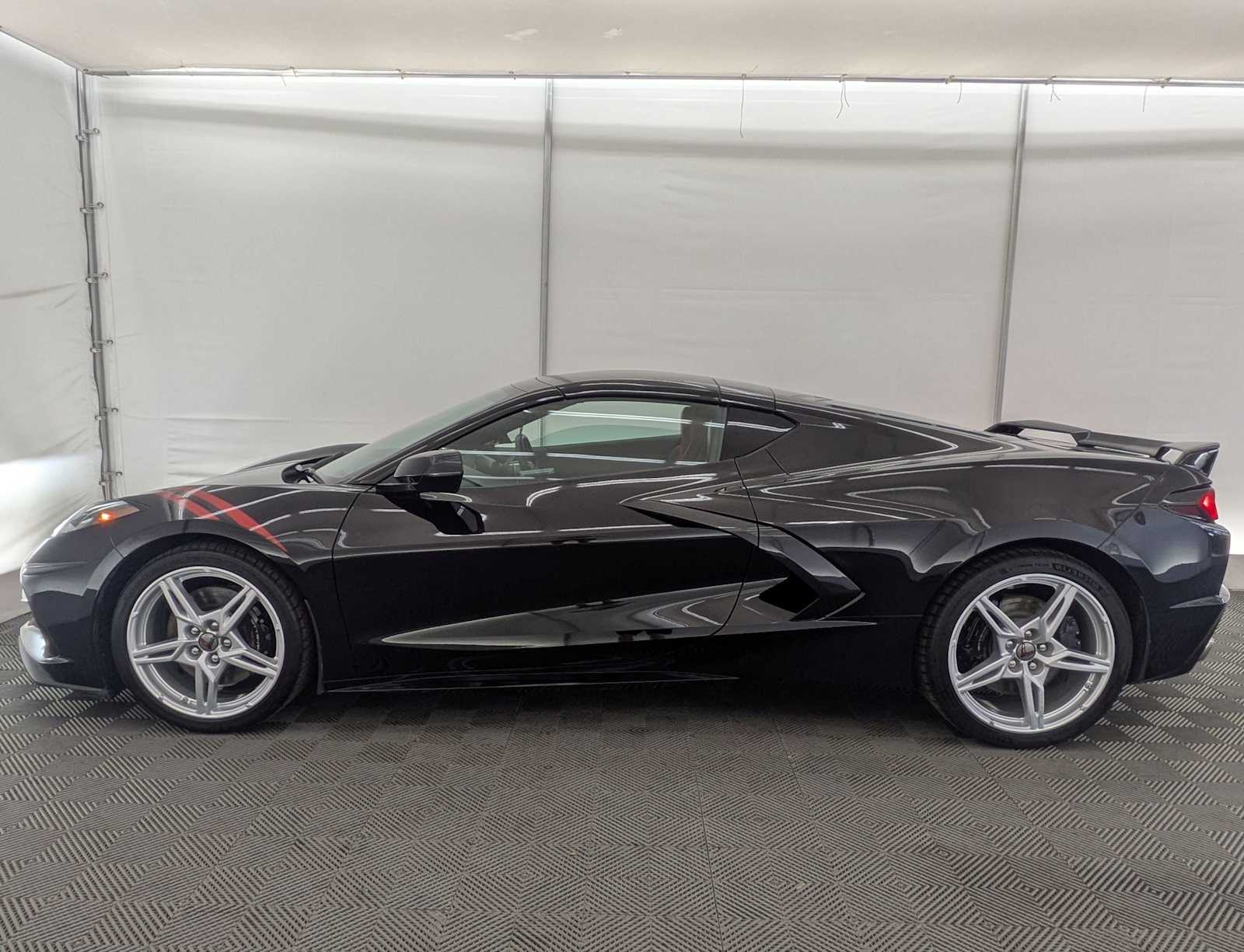 2023 Chevrolet Corvette Stingray 1LT photo 3