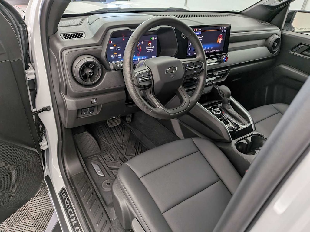 Used 2024 Chevrolet Colorado Trail Boss Truck Crew Cab