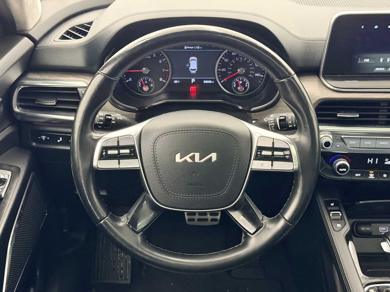 Thumbnail: 2022 Kia Telluride - 22