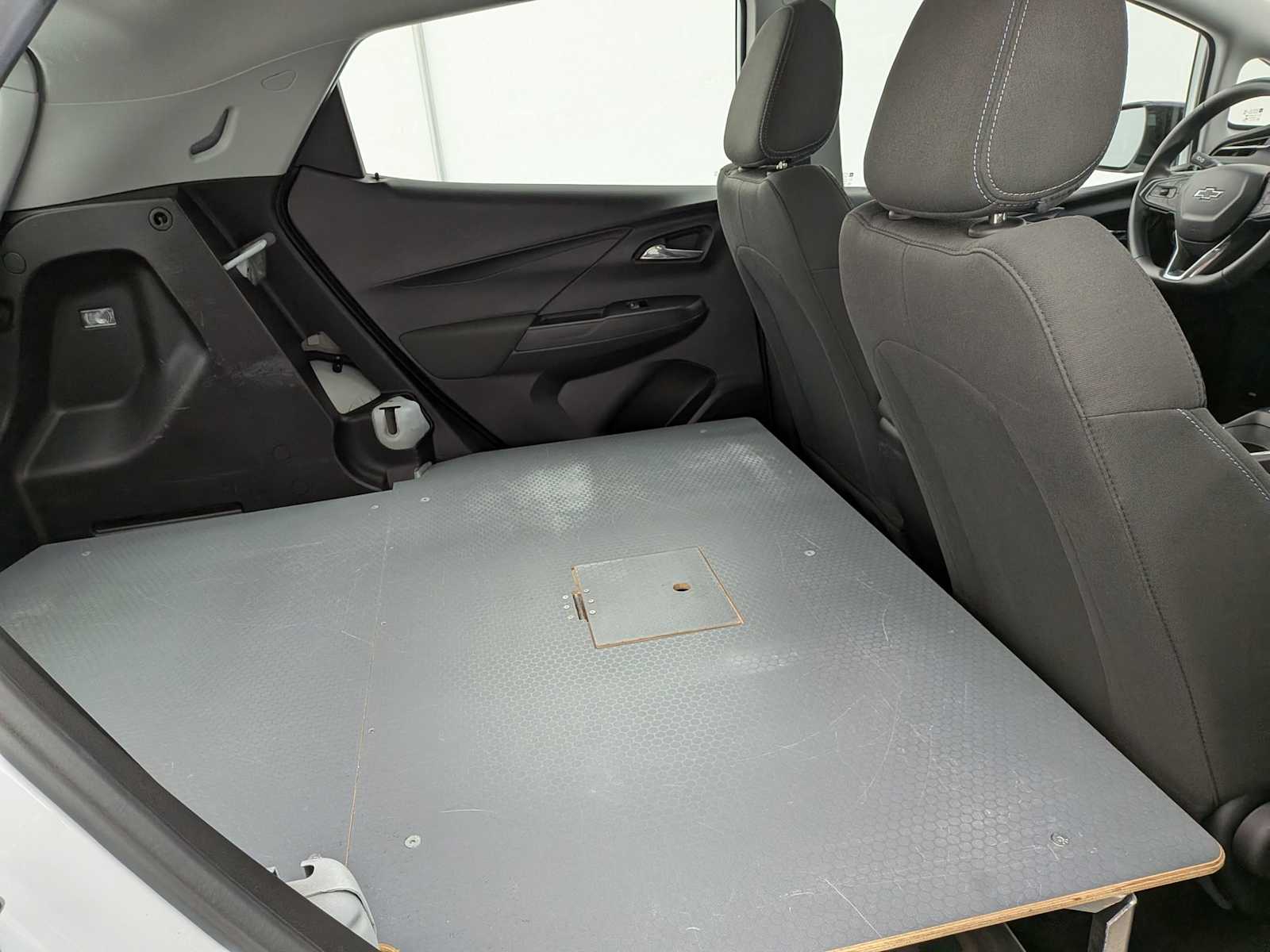 Thumbnail: 2023 Chevrolet Bolt EV - 19