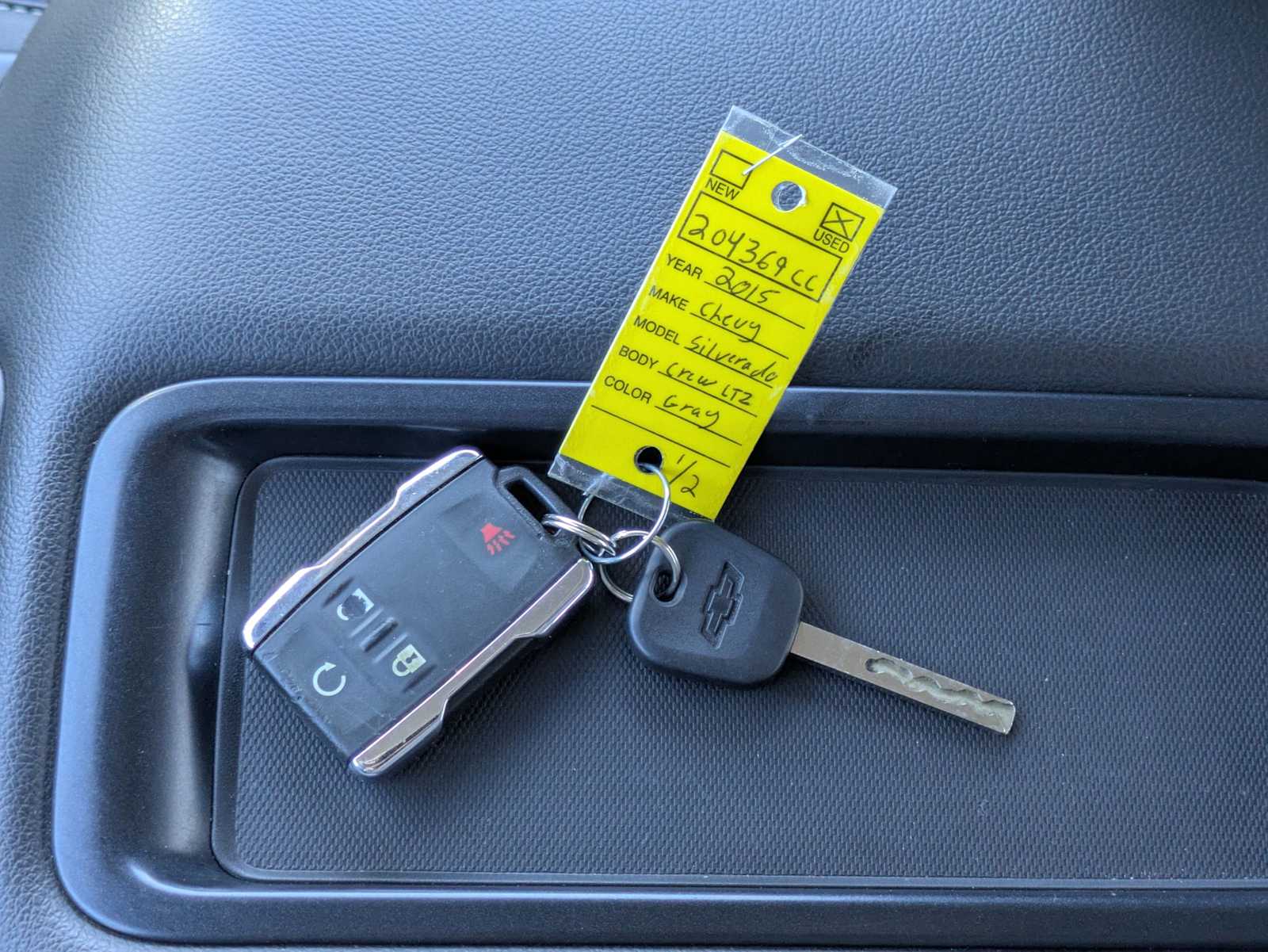 Thumbnail: 2015 Chevrolet Silverado 1500 - 35