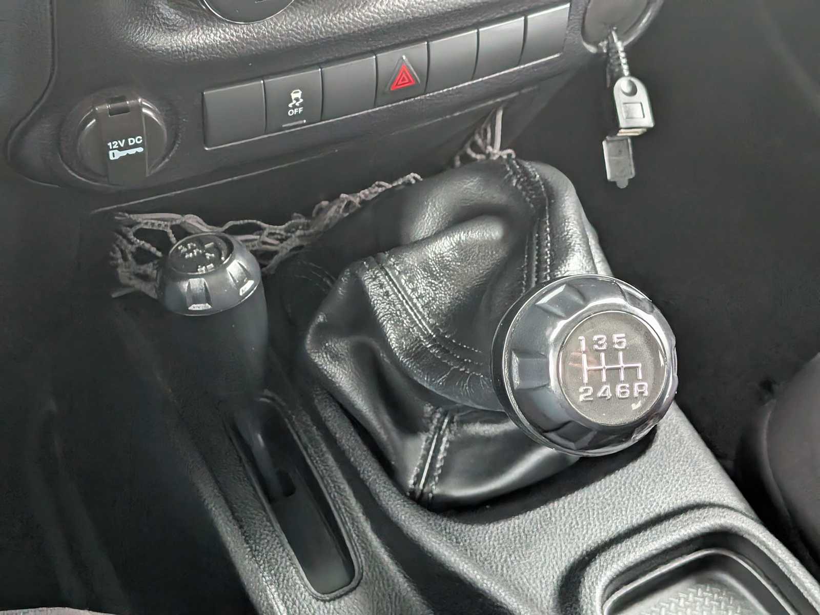 Thumbnail: 2013 Jeep Wrangler - 27