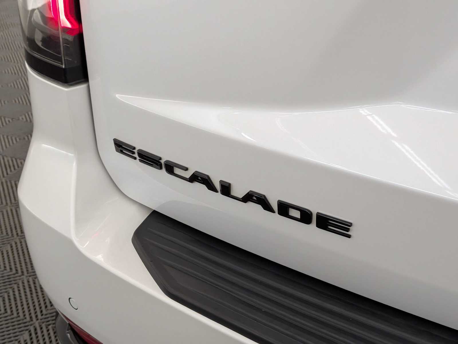 Thumbnail: 2022 Cadillac Escalade - 12