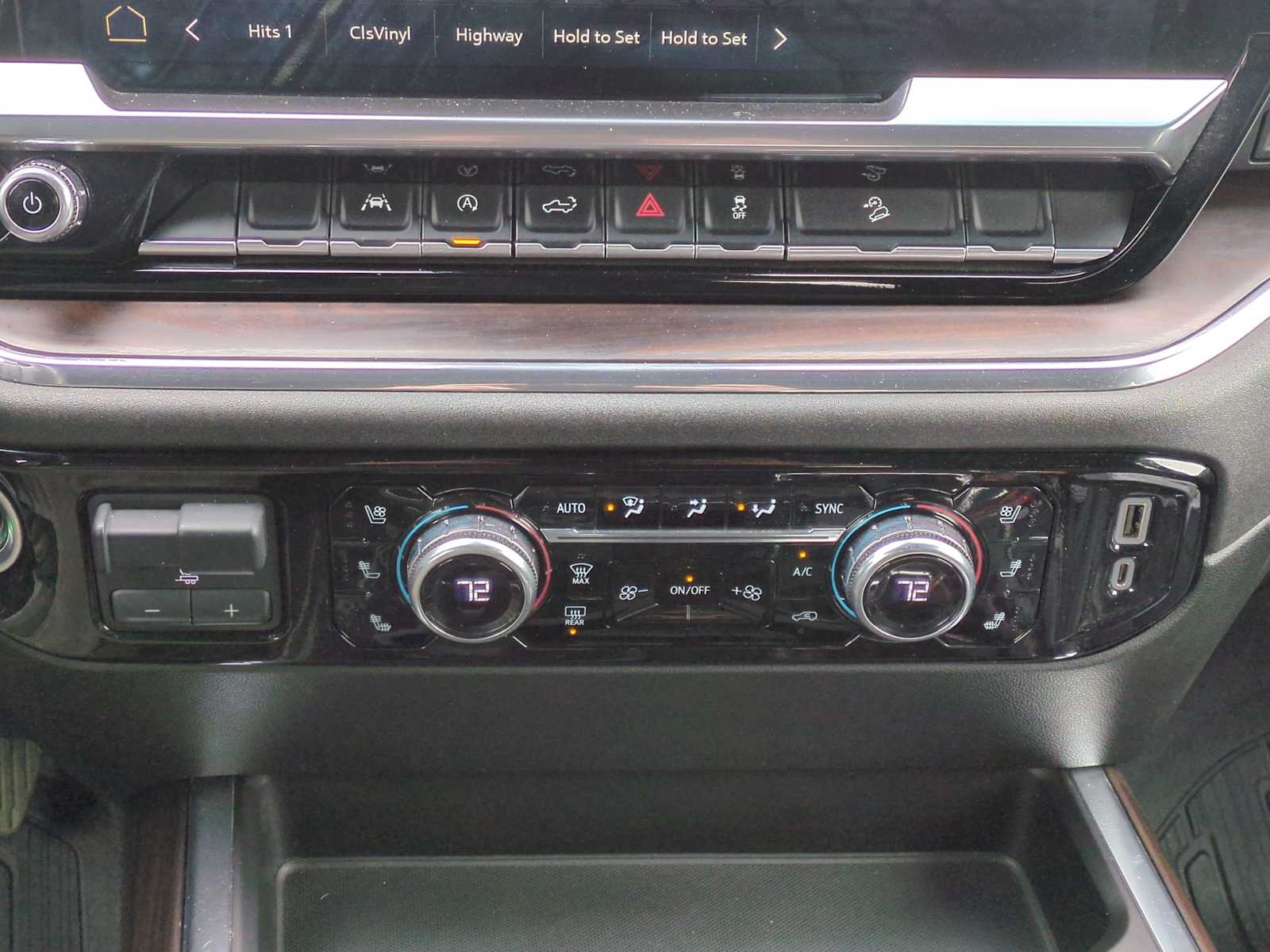 Thumbnail: 2023 GMC Sierra 1500 - 27