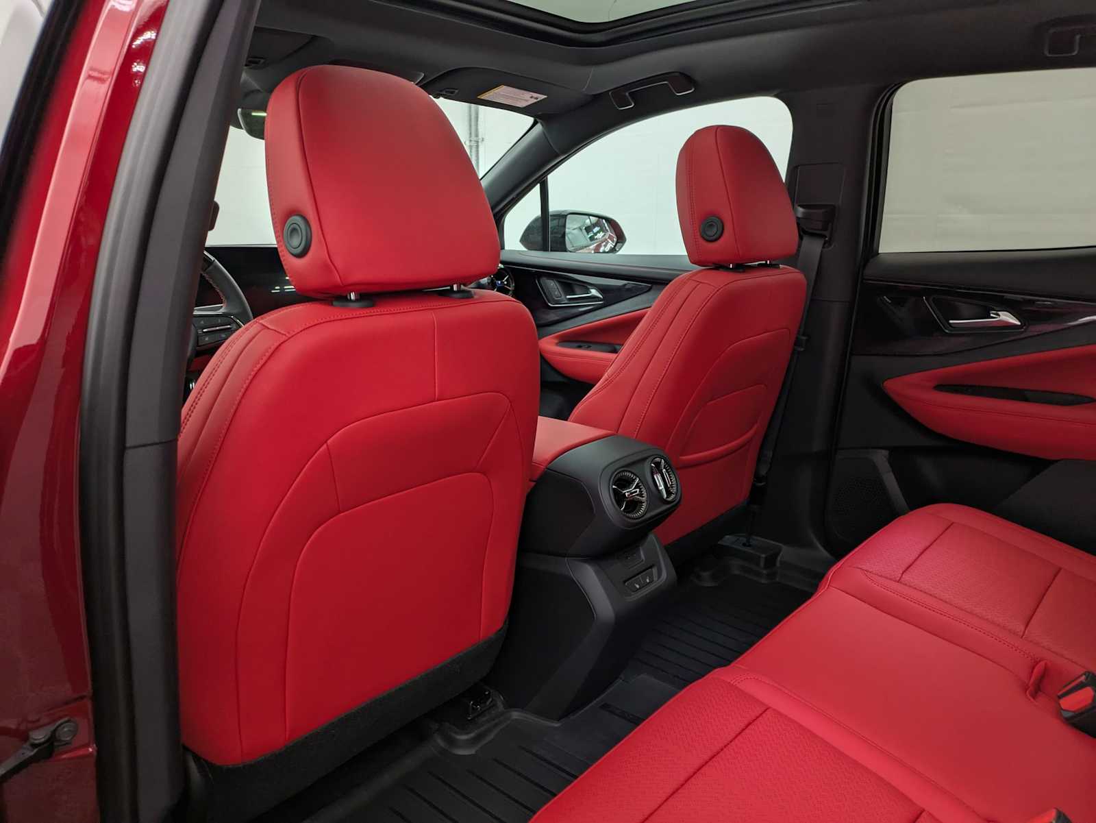 Thumbnail: 2026 Chevrolet Blazer EV - 19