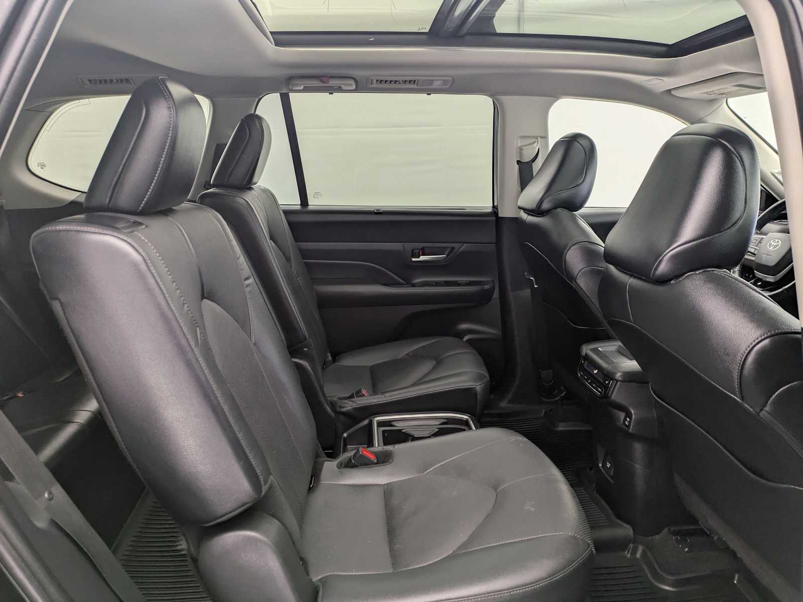 Thumbnail: 2024 Toyota Grand Highlander - 21