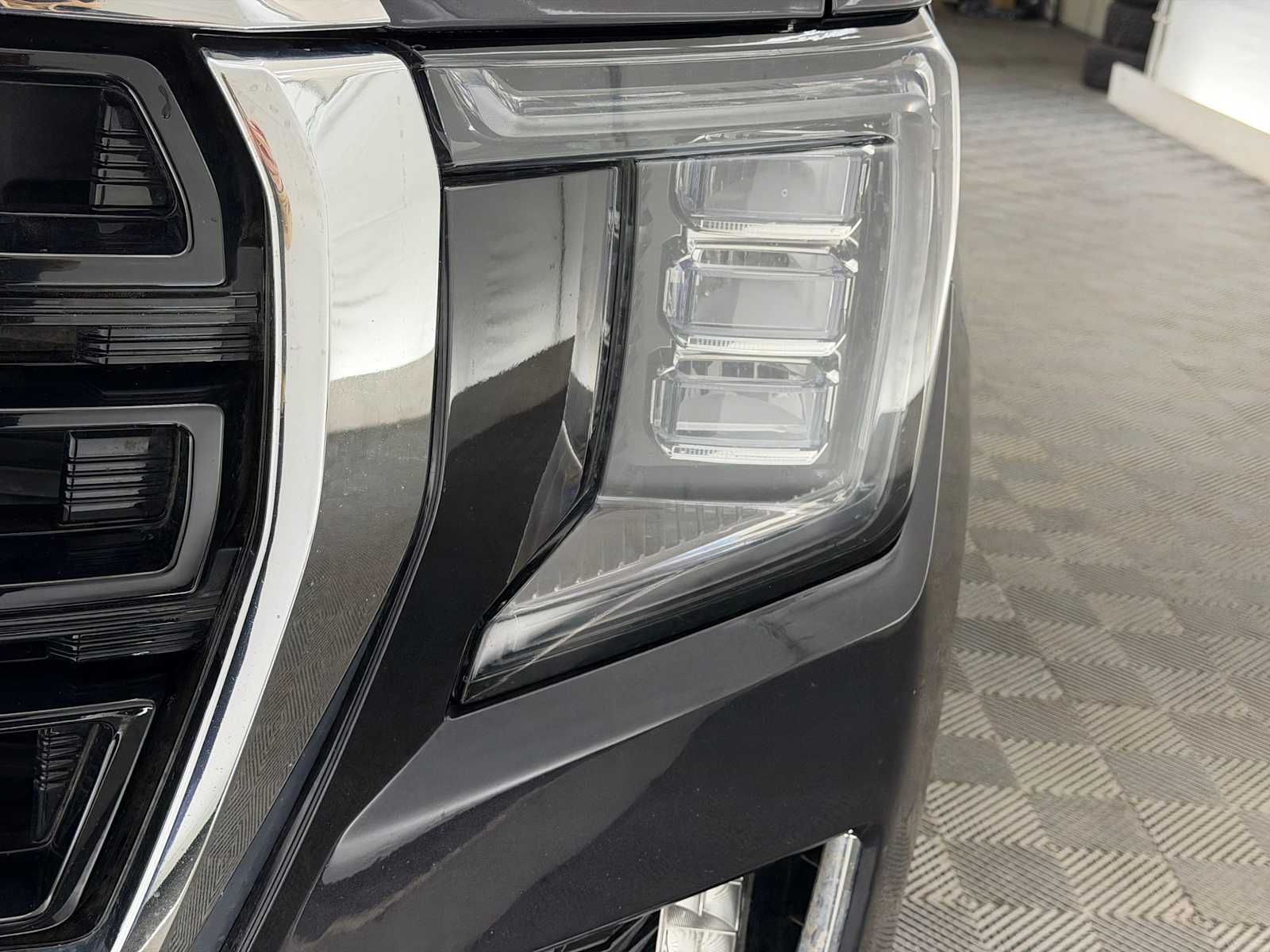 Thumbnail: 2024 GMC Yukon XL - 10