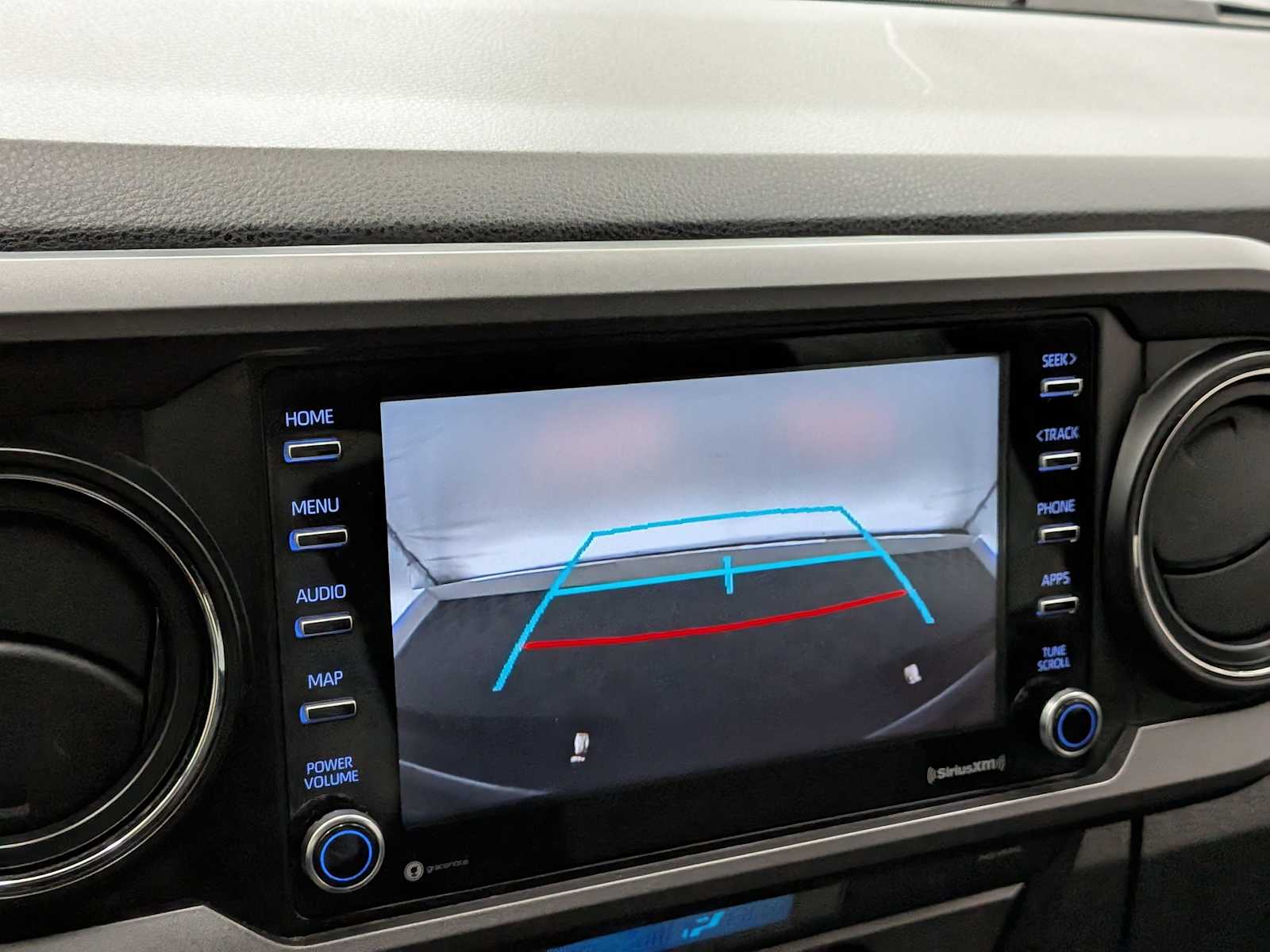 Thumbnail: 2021 Toyota Tacoma - 31