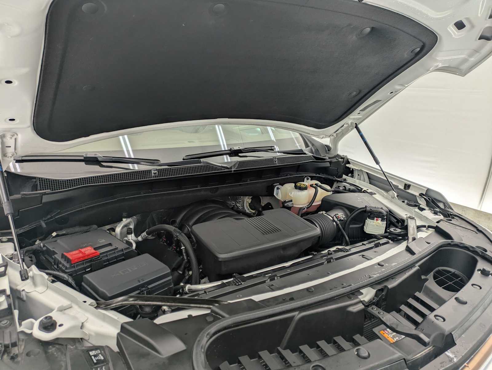 Thumbnail: 2023 Chevrolet Tahoe - 14