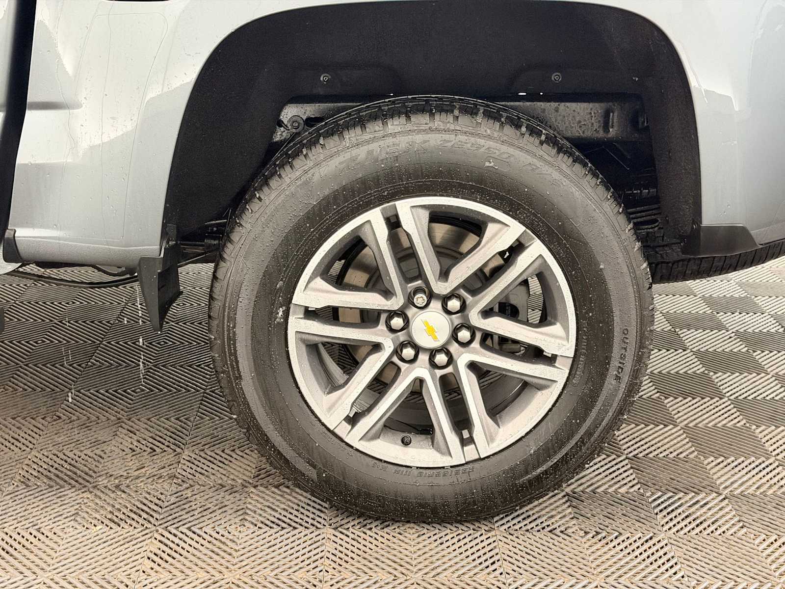 Thumbnail: 2021 Chevrolet Colorado - 15