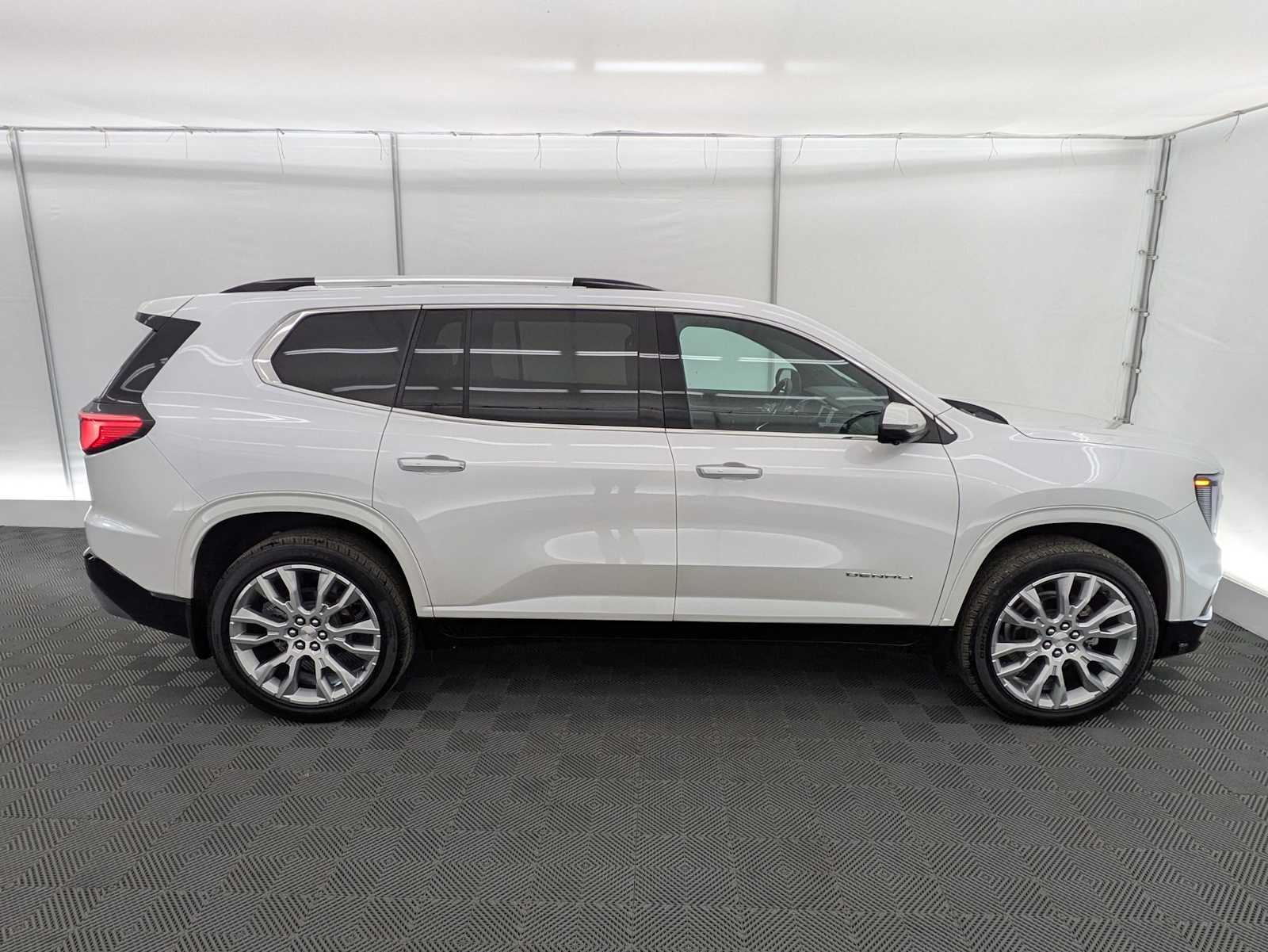 Thumbnail: 2024 GMC Acadia - 7
