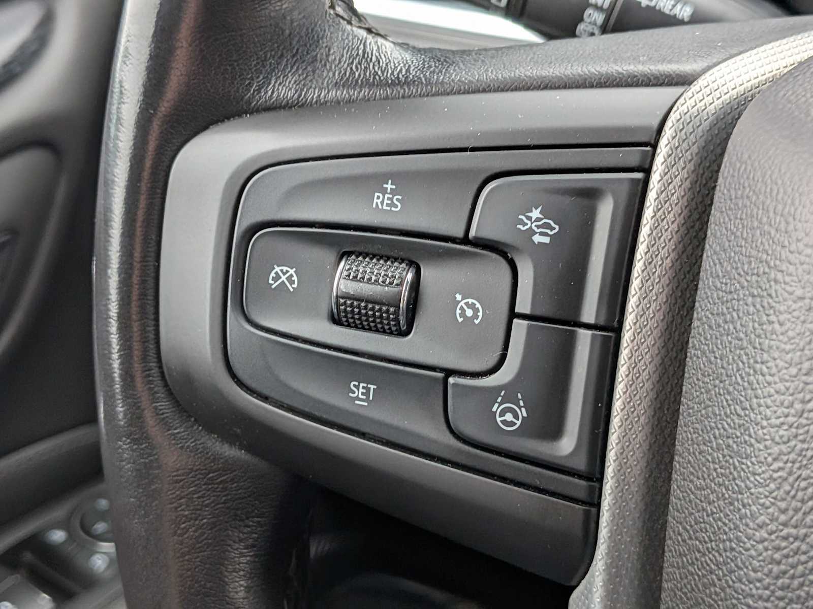 Thumbnail: 2023 GMC Yukon - 28