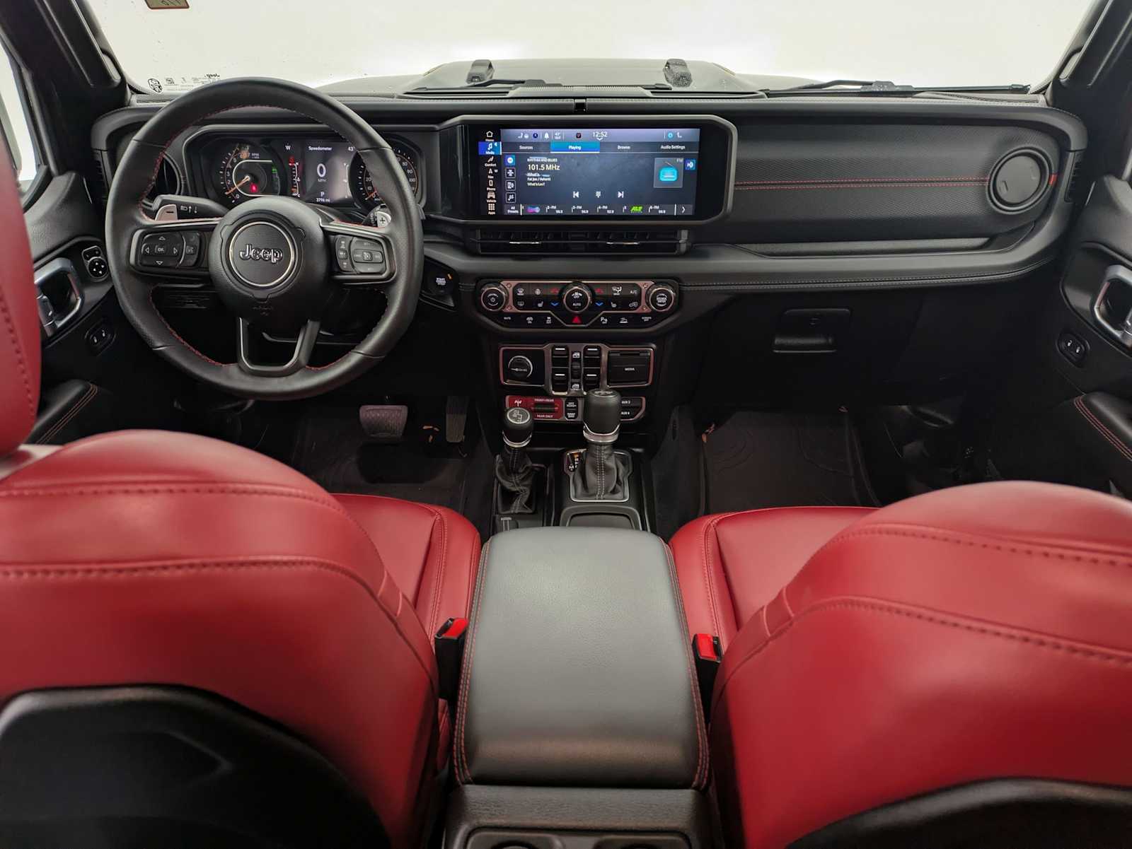 Thumbnail: 2024 Jeep Wrangler - 17