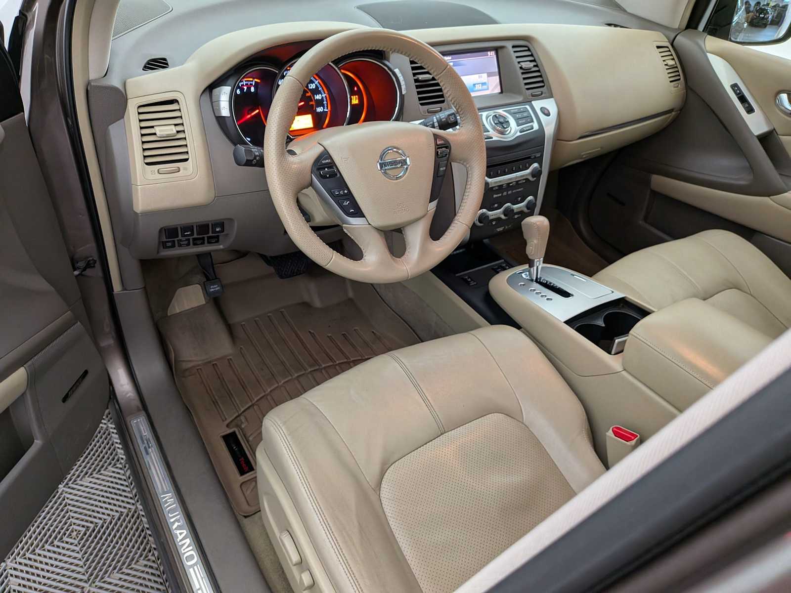 2010 Nissan Murano SL photo 2