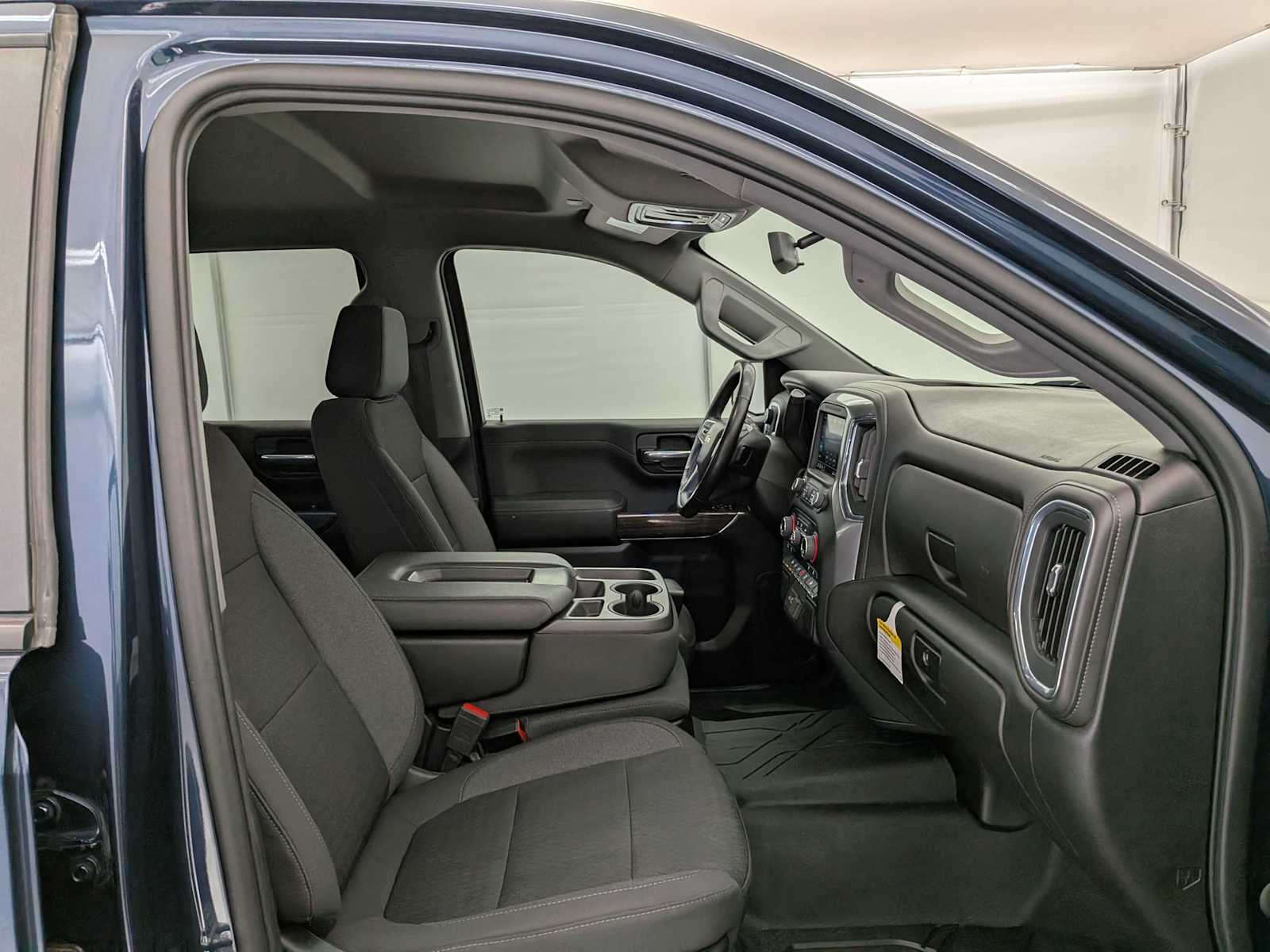 Thumbnail: 2022 Chevrolet Silverado 1500 - 23