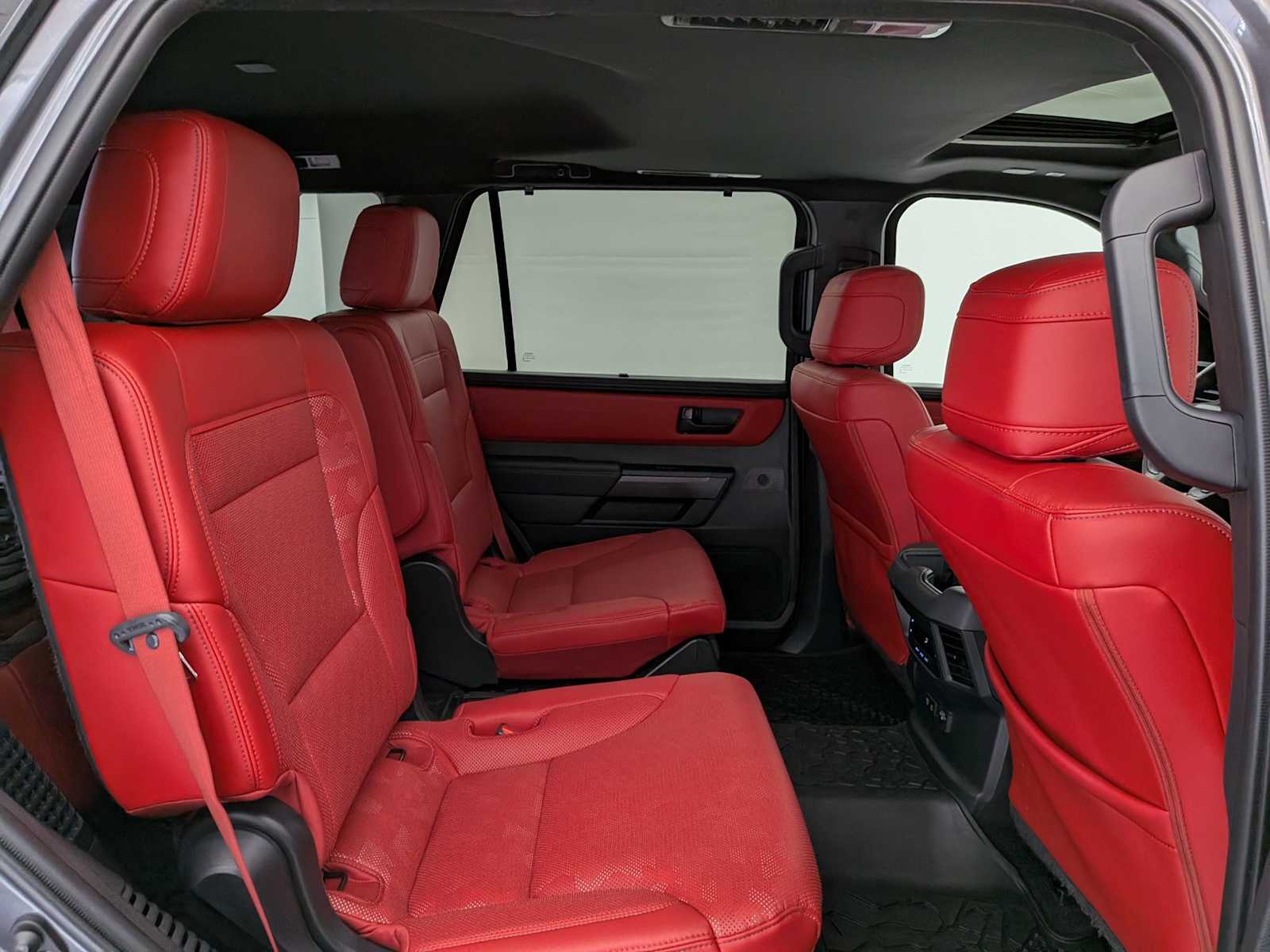 Thumbnail: 2024 Toyota Sequoia - 22