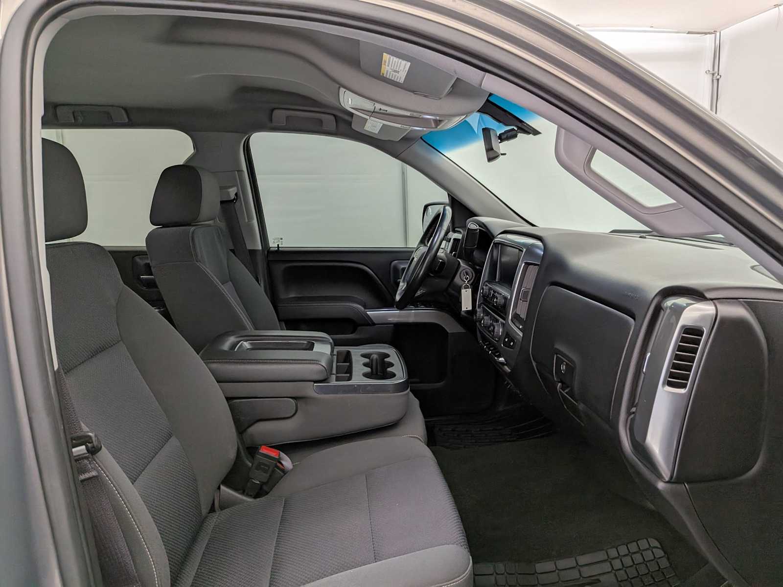 Thumbnail: 2017 Chevrolet Silverado 1500 - 24