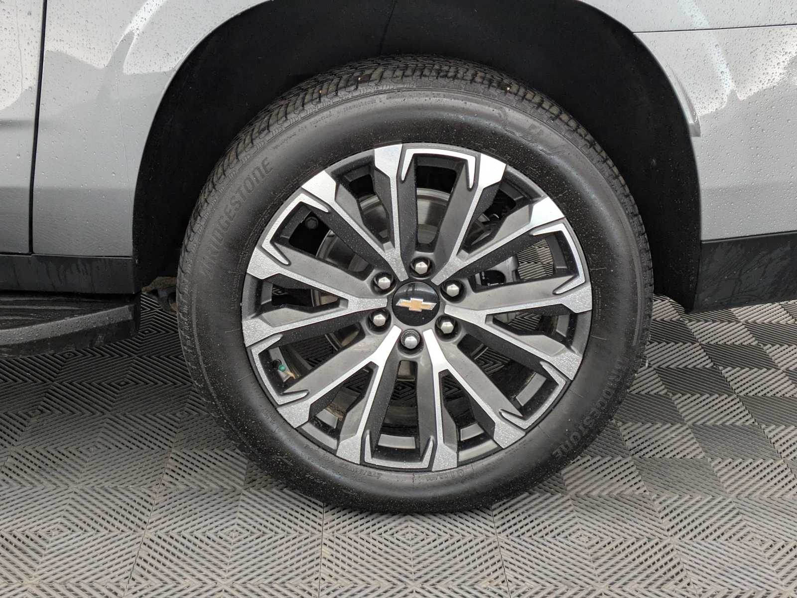 Thumbnail: 2025 Chevrolet Suburban - 15